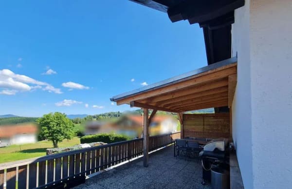 Immobilie in Rinchnach - Top Chance! Haus für`s Herz! 
DHH mit Garage, in toller Wohnlage und viel Platz für die Familie. - Bild 3
