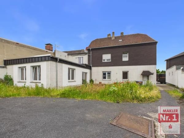 Immobilie in Voerde (Niederrhein) - Attraktive Investitionschance mit Wertsteigerungspotenzial - Bild 0