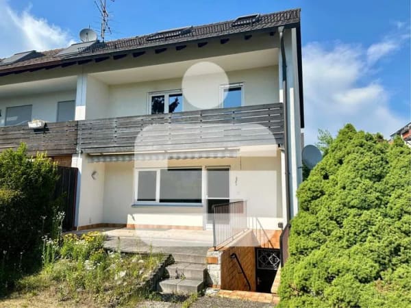 Immobilie in Möhrendorf - Großes REH mit 2 Garagen in Möhrendorf...Ihr neues Zuhause mit Platz zum Durchatmen - Bild 0