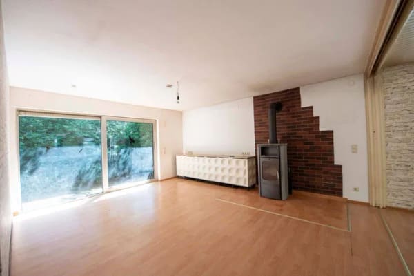 Immobilie in Stelle - Ein besonderer Rückzugsort im Grünen - Winkelbungalow mit großem Waldgrundstück in Ashausen-Bülhorn - Bild 3