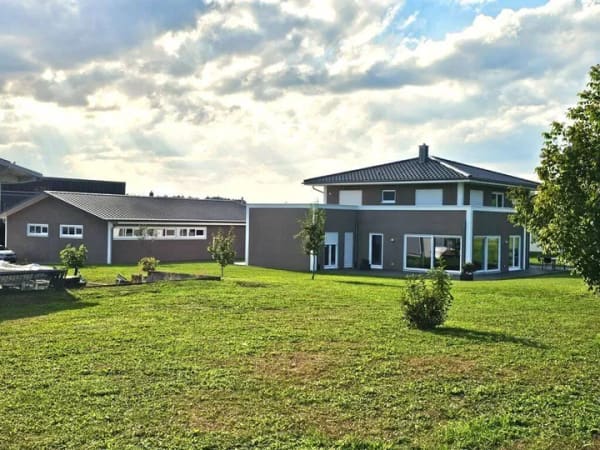 Immobilie in Orsingen-Nenzingen - Traumobjekt für Unternehmer & Familien - Haus inklusive Gewerbehalle - Bild 2