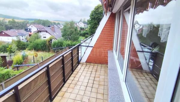 Immobilie in Calden - EINFAMILIENHAUS MIT TRAUMAUSSICHT IN GUTER LAGE! - Bild 3