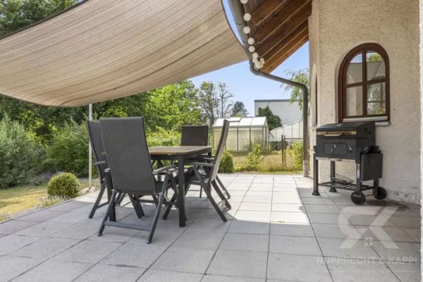 Immobilie in Krummennaab - Wohnen mit Weitblick - Modernisiertes EFH mit Feldblick, Südterrasse und Doppelgarage in Krummennaab - Bild 4