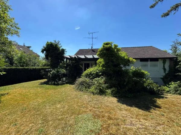Immobilie in Marktsteft - Einfamilienhaus mit Einliegerwohnung, Anbau und großem Grundstück - Bild 3