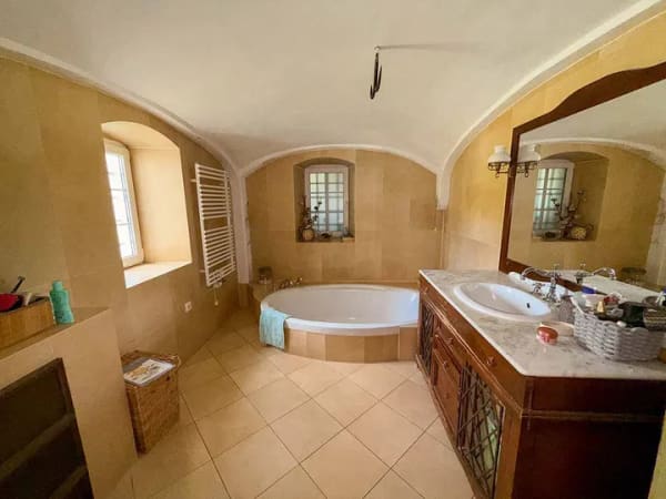 Immobilie in Seifhennersdorf - Wohnen mit Charme – saniertes historisches Umgebindehaus auf großzügigem Naturgrundstück - Bild 4