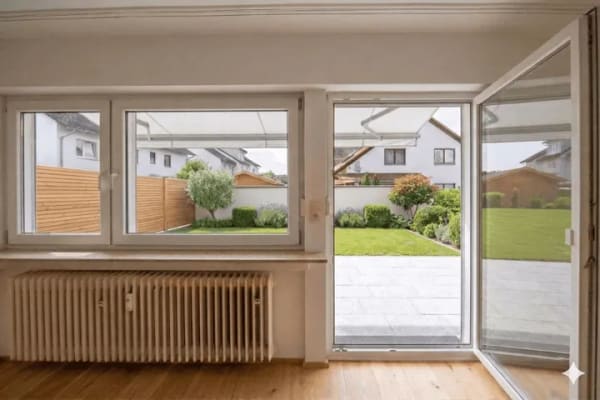 Immobilie in Uhldingen-Mühlhofen - Wohnen in Seenähe - vielseitige Doppelhaushälfte mit zwei Wohneinheiten und sonnigem Garten - Bild 4