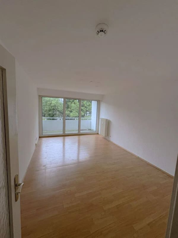 Immobilie in Schenefeld - Charmante Single-Wohnung, ideal für möbliertes Wohnen geeignet ***COURTAGEFREI*** - Bild 2