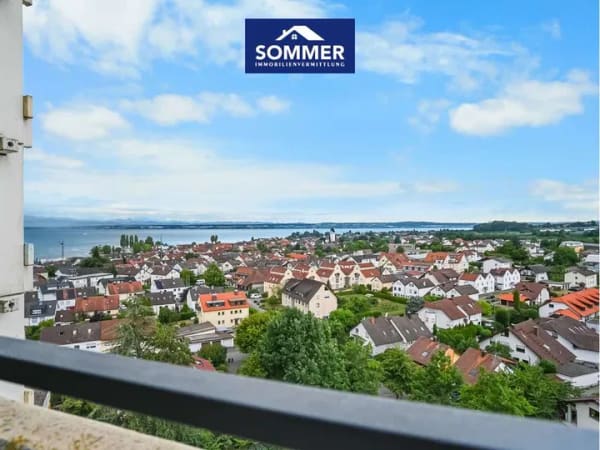 Immobilie in Immenstaad am Bodensee - 2-Zimmer-Wohnung mit schönem Seeblick, bezugsfrei und viel Potenzial - Bild 0