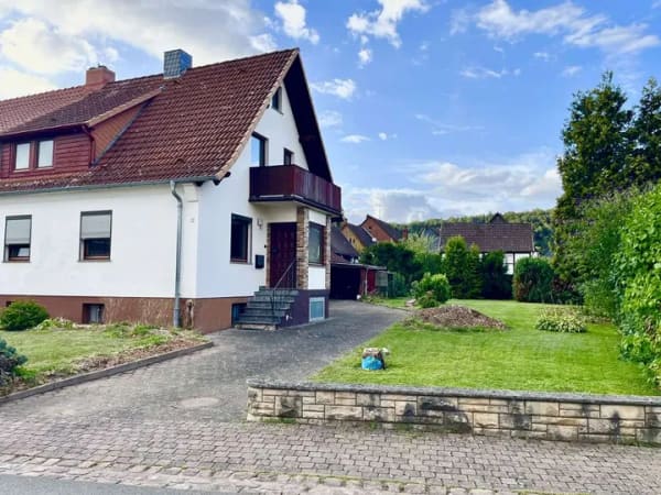 Immobilie in Heinsen - Perfekt für Paare o. kleine Familien: Solide Doppelhaushälfte in Heinsen - Bild 0