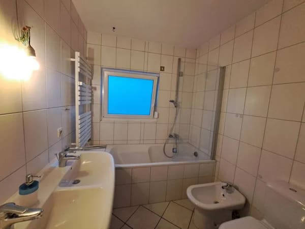 Immobilie in Ammerbuch - Attraktive 3-Zimmer-Terrassenwohnung mit Garage in Ammerbuch - Bild 0