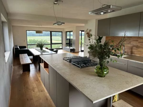 Immobilie in Stammham - Haus mit zwei Wohneinheiten in ruhiger Ortsrandlage – hochwertig modernisiert, vielseitig nutzbar - Bild 0