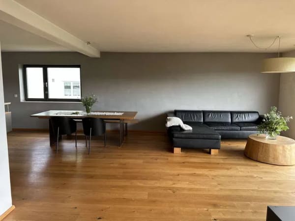 Immobilie in Stammham - Haus mit zwei Wohneinheiten in ruhiger Ortsrandlage – hochwertig modernisiert, vielseitig nutzbar - Bild 1