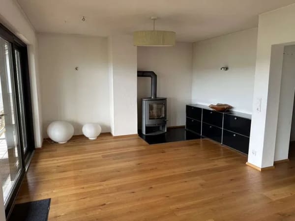 Immobilie in Stammham - Haus mit zwei Wohneinheiten in ruhiger Ortsrandlage – hochwertig modernisiert, vielseitig nutzbar - Bild 2
