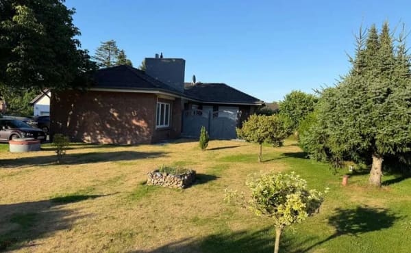 Immobilie in Regesbostel - Charmanter Bungalow mit Doppelgarage in Rahmstorf - Bild 0
