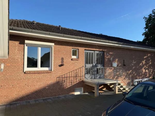 Immobilie in Regesbostel - Charmanter Bungalow mit Doppelgarage in Rahmstorf - Bild 1