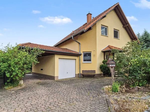 Immobilie in Hecklingen - Einziehen und Wohlfühlen: Modernisiertes Einfamilienhaus mit ca. 178 m² Wohnfläche in Hecklingen - Bild 0