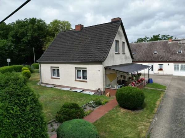 Immobilie in Fincken - Einfamilienhaus in ländlicher Idylle im Herzen der Mecklenburgischen Seenplatte - Bild 0