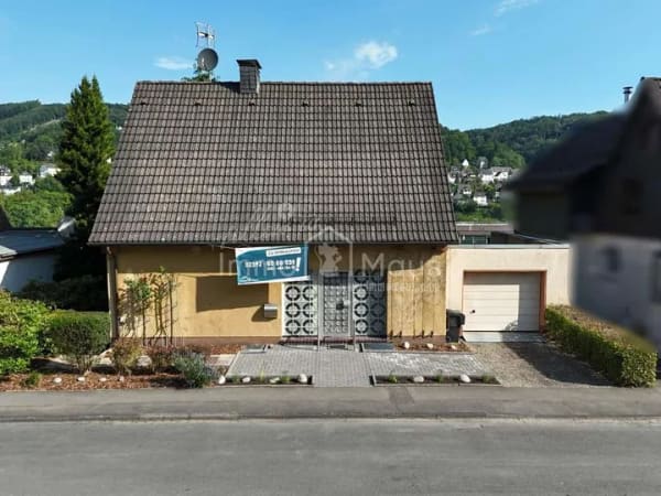 Immobilie in Werdohl - Ein Haus voller Möglichkeiten – stilvolles Einfamilienhaus mit ca. 230 m² Wohnfläche - Bild 2