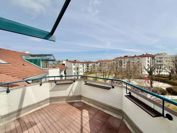 Immobilie in Taufkirchen - Perfekte Lage: S-Bahn Nähe, Ruhig, Infrastruktur und Balkon! - Bild 2