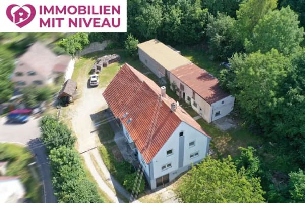 Immobilie in Holzheim - Großes Anwesen mit 4446m2 Grund, Wohnhaus und Nebengebäuden! - Bild 0