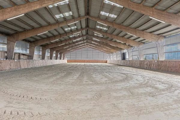 Immobilie in Wanderup - Außergewöhnliche Reitanlage in Alleinlage mit langfristig gesichertem Pachtgrünland - Bild 1