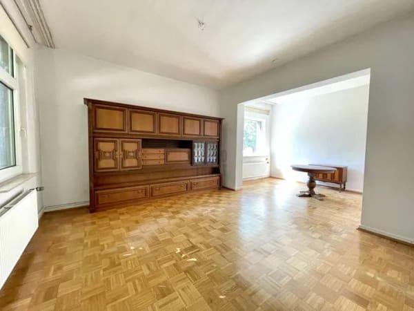 Immobilie in Celle - ATTRAKTIVES MEHRFAMILIENHAUS MIT AUSBAURESERVEN IN CELLE / ALTENCELLE - Bild 0