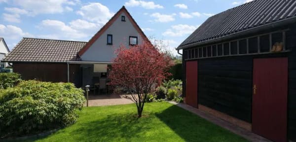 Immobilie in Reinsfeld - Charmantes Einfamilienhaus mit großzügigem Garten in Reinsfeld – Ihr Rückzugsort! - Bild 0