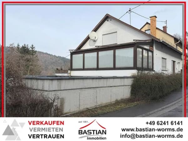 Immobilie in Wilhelmsfeld - Kauf mit Weitblick: Geräumiges 1-2 FH in Höhenlage mit Wintergarten & 3 GA-Stpl. in Wilhelmsfeld! - Bild 0