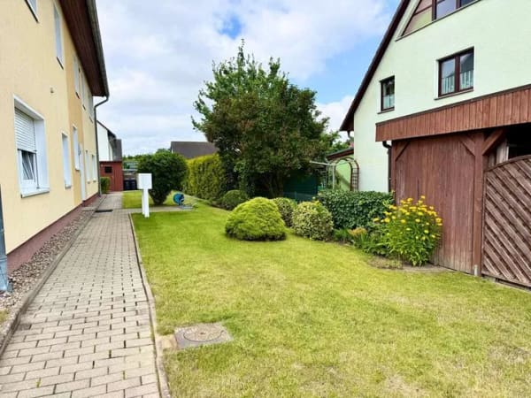 Immobilie in Neubrandenburg - HORN IMMOBILIEN++ Neubrandenburg, schöne 3-Raum Eigentumswohnung mit Carport, Einbauküche und Balkon - Bild 4