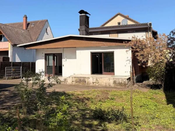 Immobilie in Bürstadt - Großzügige Erdgeschosswohnung mit Terrasse, Garten und viel Potenzial in ruhiger Lage von Bürstadt - Bild 0