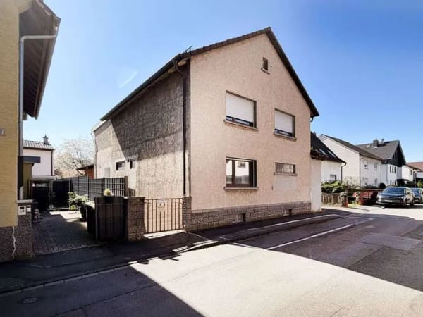 Immobilie in Bürstadt - Großzügige Erdgeschosswohnung mit Terrasse, Garten und viel Potenzial in ruhiger Lage von Bürstadt - Bild 2