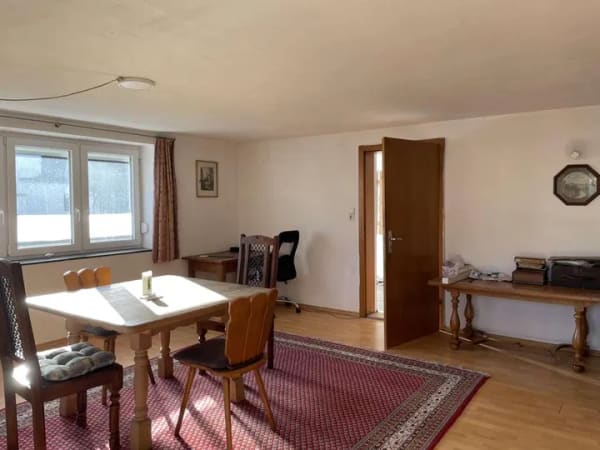 Immobilie in Oberostendorf - Viel Platz für Ihre Ideen: Bauernhaus mit Nebengebäuden auf großem Grundstück - Bild 4