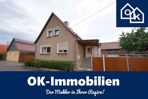 Immobilie in Angern - Gepflegtes Einfamilienhaus mit kleinem Garten, Garage und Scheune in ruhiger Lage von Angern - Bild 0