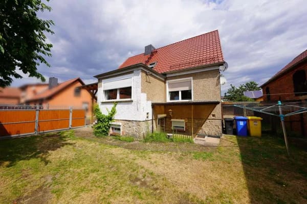 Immobilie in Angern - Gepflegtes Einfamilienhaus mit kleinem Garten, Garage und Scheune in ruhiger Lage von Angern - Bild 3