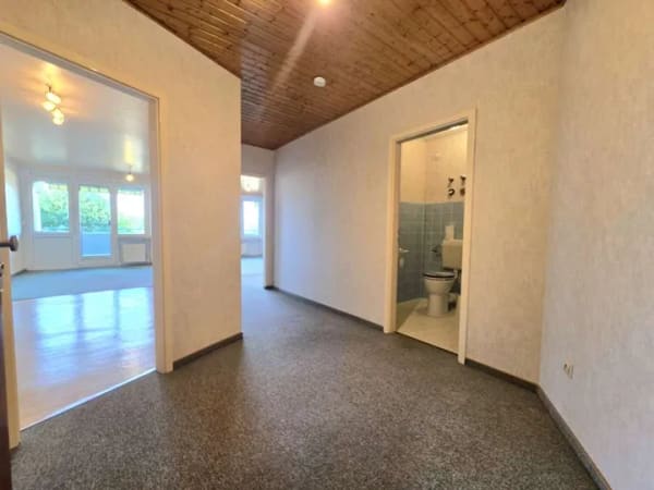 Immobilie in Bischofsheim - Helle großzügige 3,5-Zimmerwohnung in Feldrandlage sucht neuen Eigentümer - Bild 2