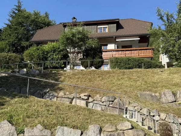 Immobilie in St. Blasien - Wohnen auf der Sonnenseite im Schwarzwald - Voll möblierte, einzugsbereite Maisonette-Wohnung  - Bild 0