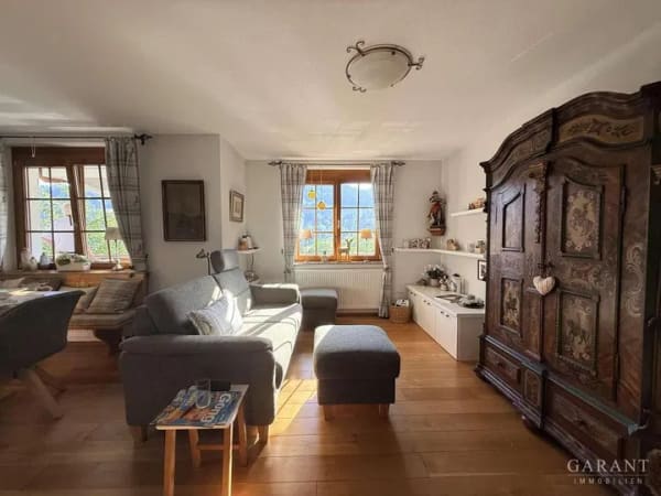 Immobilie in St. Blasien - Wohnen auf der Sonnenseite im Schwarzwald - Voll möblierte, einzugsbereite Maisonette-Wohnung  - Bild 2