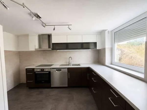 Immobilie in Ochsenhausen - Teilmodernisierte Doppelhaushälfte mit 149 m² Wohnfläche in Ochsenhausen - Bild 4