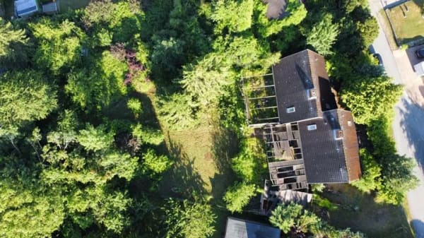 Immobilie in Ahrensbök - Doppelhaus mit großem Gestaltungspotenzial – Rohbau & Modernisierung nach Ihren Wünschen - Bild 1