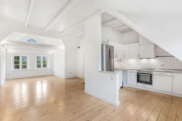 Immobilie in Osterby - Großzügige Dachgeschosswohnung in historischen Wohnhaus - Bild 4
