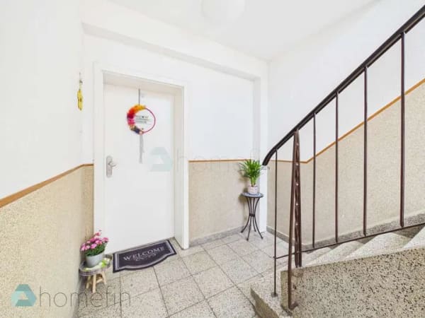 Immobilie in Monheim am Rhein - Voll vermietetes Mehrfamilienhaus mit 6 Einheiten und genehmigter Ausbaureserve in Monheim am Rhein - Bild 1
