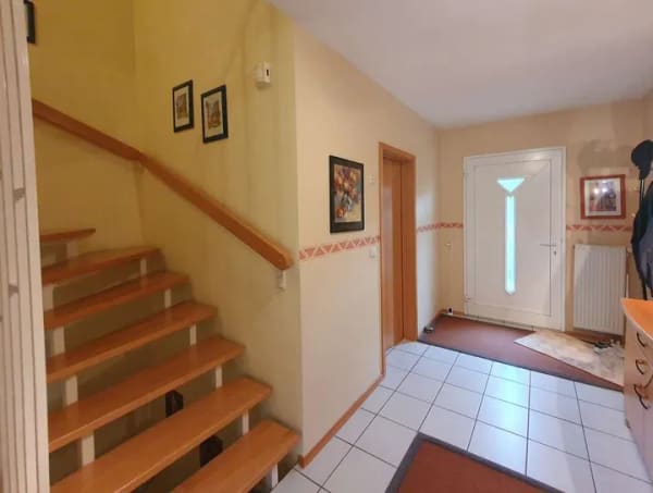 Immobilie in Bad Düben - Einziehen und wohlfühlen – Bezugsfertiges Einfamilienhaus mit Terrasse, Balkon und Naturteich! - Bild 2