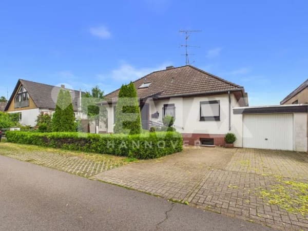 Immobilie in Lindwedel - Gepflegtes 2-Familienhaus in Lindwedel – voll unterkellert mit Garage - Bild 0