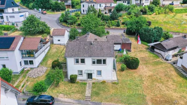 Immobilie in Berkatal - +++ Wohnen mit Weitblick – Einfamilienhaus mit Garten +++ - Bild 1