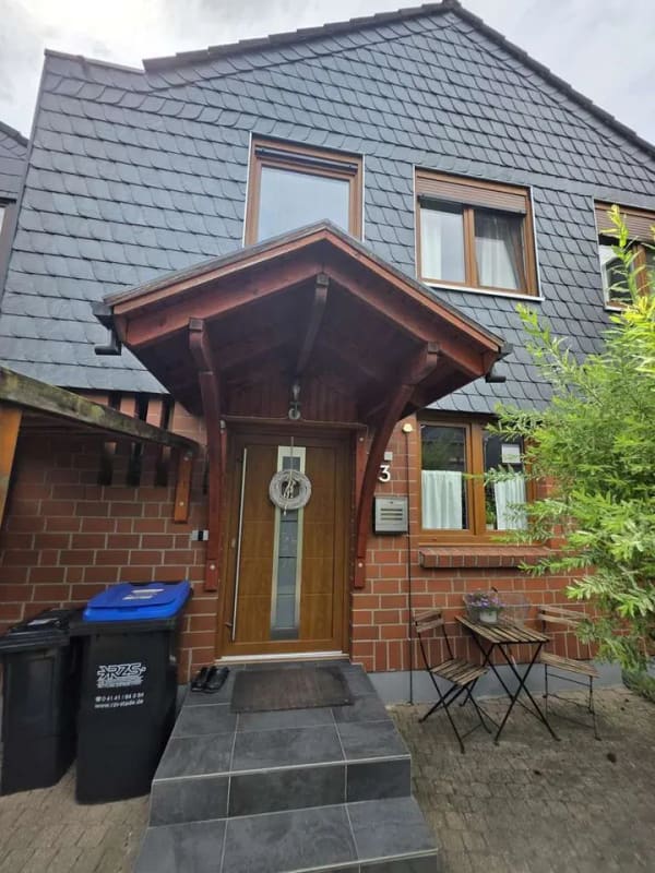 Immobilie in Horneburg - Modernes Wohlfühlen trifft Energieeffizienz: Ihr neues Familiendomizil in Horneburg - Bild 0