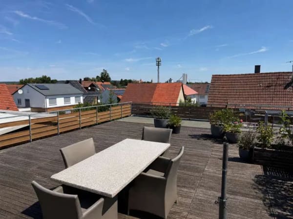 Immobilie in Sontheim an der Brenz - Wohnen mit Blick auf das Brenzer Schloss - Großzügige 4-Zimmer Wohnung mit Dachterrasse in Sontheim - Bild 0