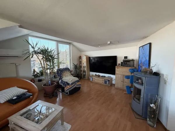 Immobilie in Sontheim an der Brenz - Wohnen mit Blick auf das Brenzer Schloss - Großzügige 4-Zimmer Wohnung mit Dachterrasse in Sontheim - Bild 1