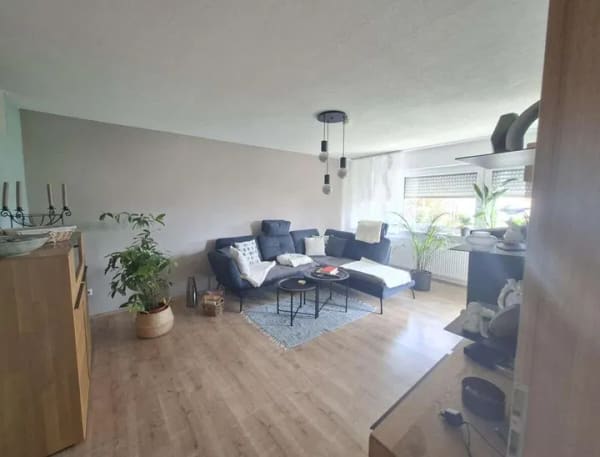 Immobilie in Niederstotzingen - Traumhafte Erdgeschosswohnung in kleiner Wohneinheit mit Gartenanteil - Bild 4