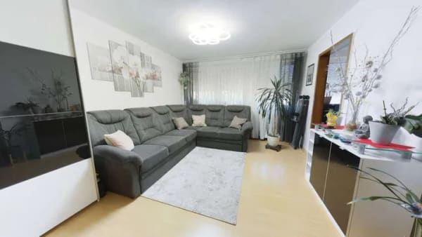 Immobilie in Stein - Gepflegte 3 Zimmerwohnung mit Aufzug, Stellplatz und guter Infrastruktur - Bild 3