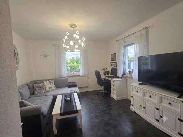 Immobilie in Marbach am Neckar - Traumhaftes Zweifamilienhaus in begehrter Lage von Marbach am Neckar - Bild 1